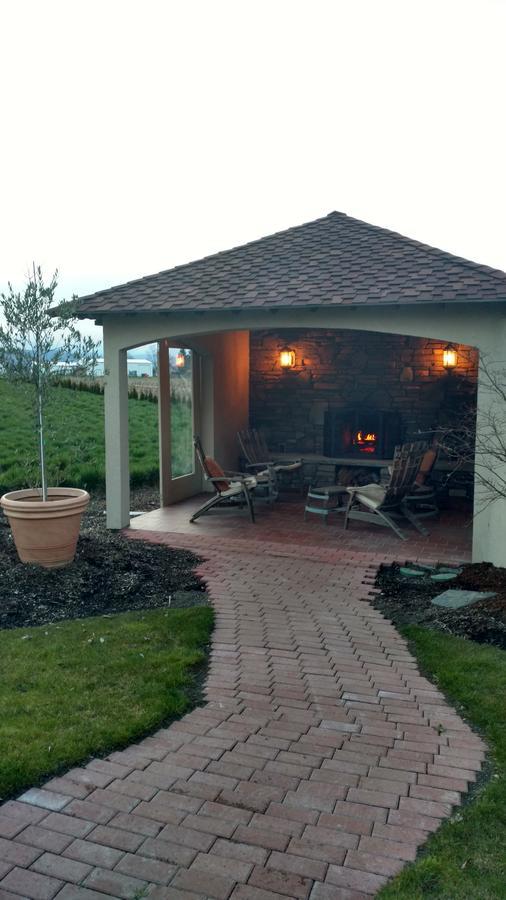 Casale Bed and Breakfast Forest Grove Εξωτερικό φωτογραφία